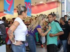 Dani Bolina e Jaque Khury causam tumulto em loja em São Paulo