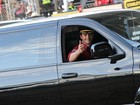 Ex-BBB Fael vira copiloto de limousine em evento de rodeio