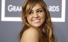 Fotos, vídeos e notícias de Miley Cyrus