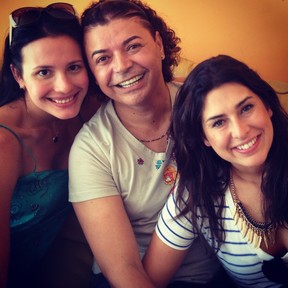 Juliana Knust, David Brazil e Fernanda Paes Leme no aniversario de Zeca Pagodinho (Foto: Reprodução/Twitter)