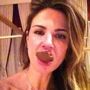 Luciana Gimenez come ovo de páscoa (Foto: Twitter/Reprodução)