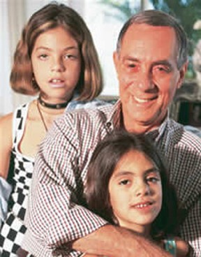 Dias Gomes com as filhas Mayra e Luana (Foto: Divulgação)