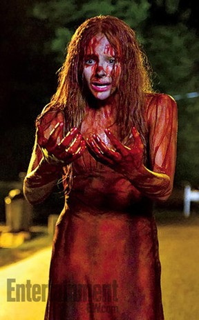 Chloe Moretz no remake de "Carrie, A Estranha" (Foto: Divulgação)