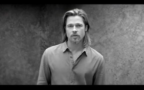 Brad Pitt na campanha no novo Chanel Nº5 (Foto: Reprodução)