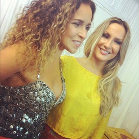 Daniela Mercury e Claudia Leitte em bastidores de show em Salvador, na Bahia (Foto: Instagram/ Reprodução)