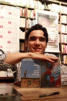 Caio Blat em evento em livraria no Rio (Foto: Raphael Mesquita/ Foto Rio News)
