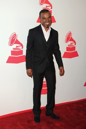 Alexandre Pires no Grammy Latino em Las Vegas, nos Estados Unidos (Foto: Jason Merritt/ Getty Images/ Agência)