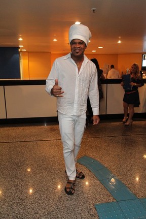Carlinhos Brown assiste ao show de Daniel, no Rio (Foto: Anderson Borde/AgNews)