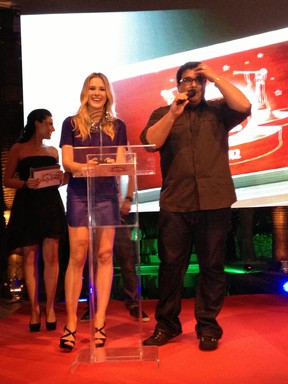 Fiorella Matheis e André Marques em premiação no Rio (Foto: Divulgação)