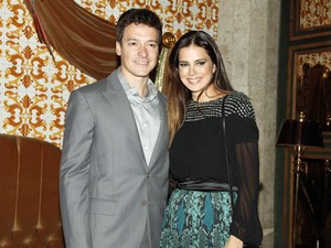Rodrigo Faro com a mulher Vera Viel (São Paulo - 31 de agosto de 2011) (Foto: Amauri Nehn / Ag. News )