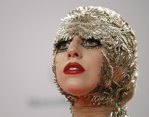 Lady Gaga na 63ª edição do Bambi Media Awards em Wiesbaden, na Alemanhã (Foto: Reuters/ Agência)