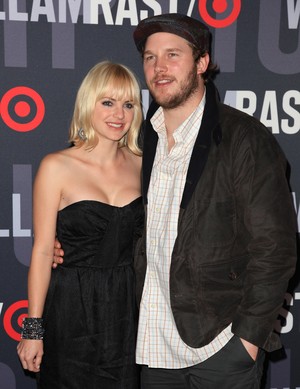 Anna Faris e o marido, o ator Chris Pratt (Foto: Agência Getty Images)