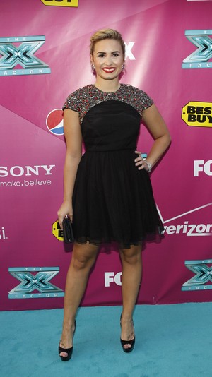 Demi Lovato na première do reality show musical ‘The X Factor’ em Hollywood, nos Estados Unidos (Foto: Mario Anzuoni/ Reuters/ Agência)