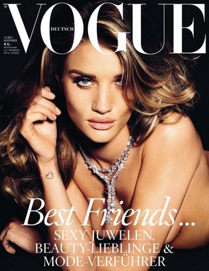 Rosie Huntington-Whiteley é capa da Vogue alemã (Foto: Reprodução)