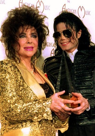 Elizabeth Taylor e Michael Jackson (Foto: AFP/Agência)