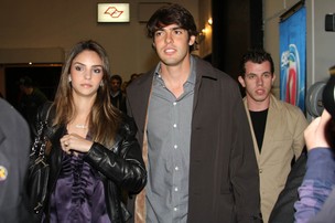 Kaká e a mulher, Caroline Celico (Foto: Agnews/Orlando Oliveira)