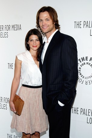 Jared Padalecki e sua esposa, Geneviene Cortese (Foto: Getty Images)