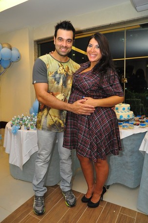 Priscila Pires com o marido Bruno Andrade no chá de fraldas (Foto: EGO/ Roberto Teixeira)