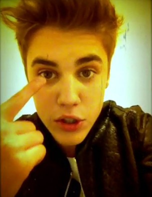 Justin Bieber (Foto: Reprodução/ Viddy)