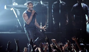 Usher se apresenta no BET Awards, em Los Angeles, nos Estados Unidos (Foto: Reuters/ Agência)