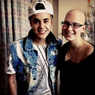 Justin Bieber visita criança com câncer (Foto: Instagram / Reprodução)