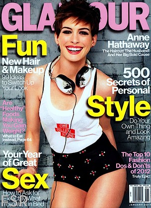 Anne Hathaway na capa da revista 'Glamour' de Janeiro (Foto: Reprodução / Revista Glamour)
