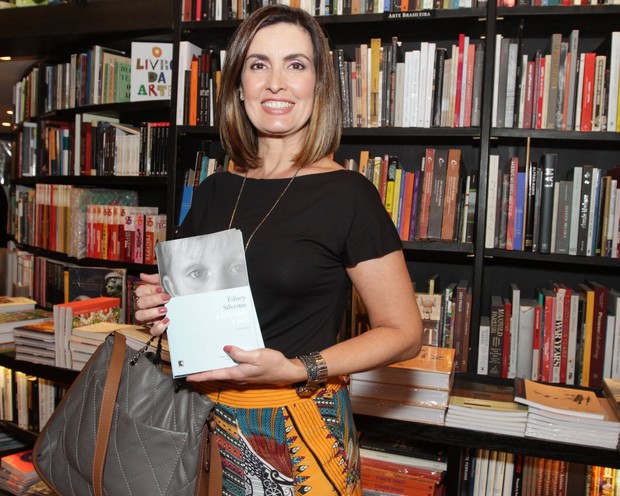 Fátima Bernardes no lançamento do livro de Edney Silvestre no Rio (Foto: André Muzell/ Ag. News)