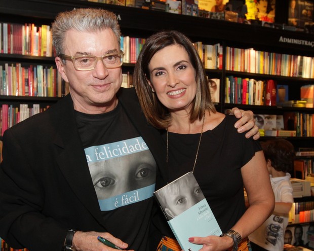 Edney Silvestre e Fátima Bernardes em lançamento de livro no Rio (Foto: André Muzell/ Ag. News)