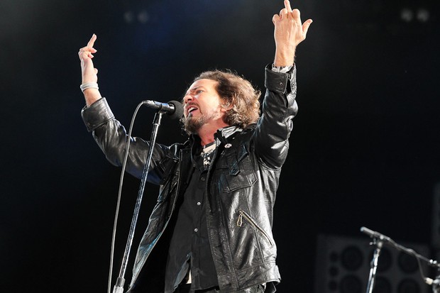 Eddie Vedder, vocalista do Pearl Jam, no show de São Paulo (Foto: Manuela Scarpa / Photo Rio News)
