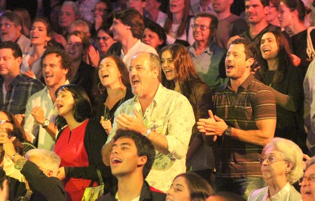  famosos Cantam na peça Tim Maia (Foto: Fausto Candelaria / Agnews)