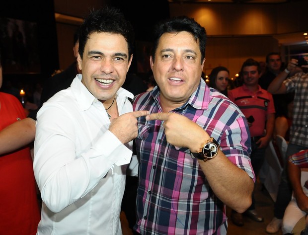 Zezé Di Camargo e Bruno no lançamento do CD de Victor e Leo (Foto: Francisco Cepeda/ Ag.News)