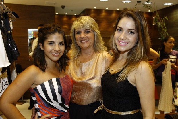 Natalia Souto e Monique Alfradique em inauguração de loja no Rio (Foto: Anderson Borde/ Ag. News)