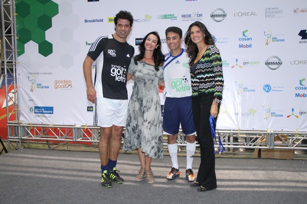 Raí, Renata Cordeiro, Bebeto e Daniella Sarahyba em evento beneficente no Rio (Foto: Roberto Filho/ Ag.News)