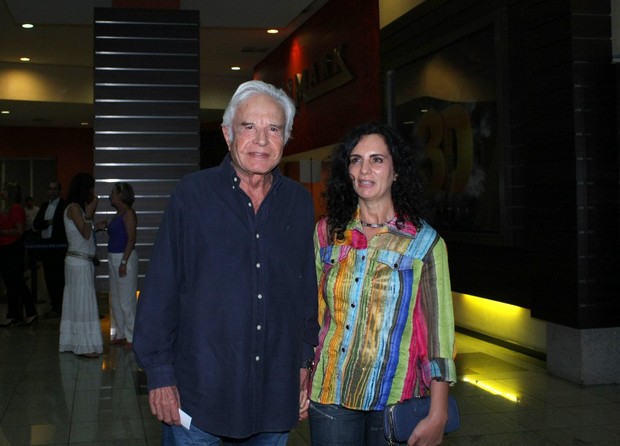 Cid Moreira com a mulher, Fátima Sampaio (Foto: Henrique Oliveira/PhotoRio News)