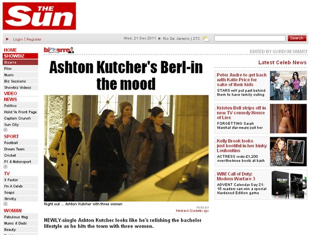 Ashton Kutcher deixa festa com três mulheres em Berlim (Foto: Reprodução/The Sun)