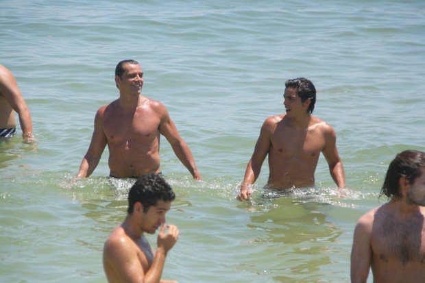 Rodrigo e Beto Simas na Barra da Tijuca (Foto: Clayton Militão/Photo Rio News)