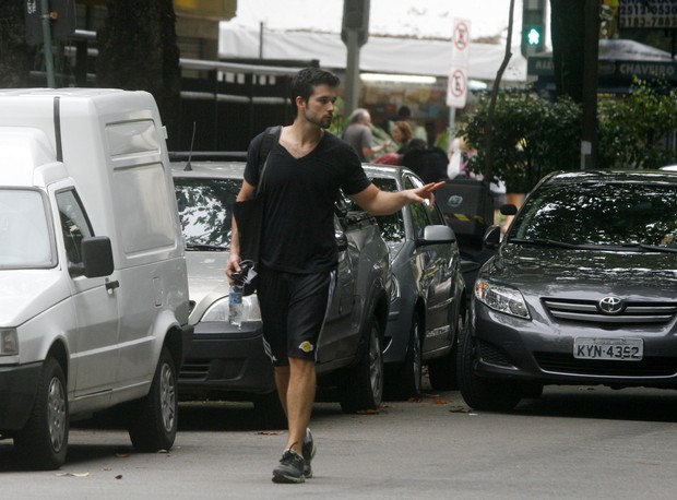 Sérgio Marone passeia pelo Leblon (Foto: Edson Teófilo / Photo Rio News)