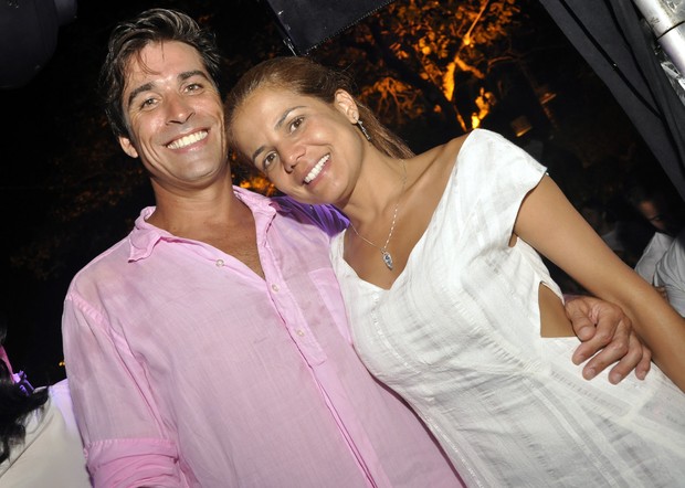 Nívea Stelmann com o namorado, Sanzio Gontijo (Foto: Paloma Amorim / Divulgação)