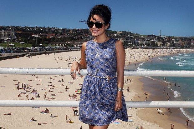 Vanessa Hudgens na praia de Bondi em Sidney, na Austrália (Foto: Getty Images/ Agência)