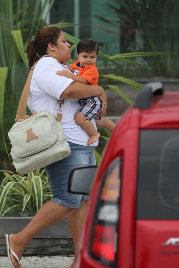 Filho de Juliana Paes com a babá (Foto: Jeferson Ribeiro / AgNews)