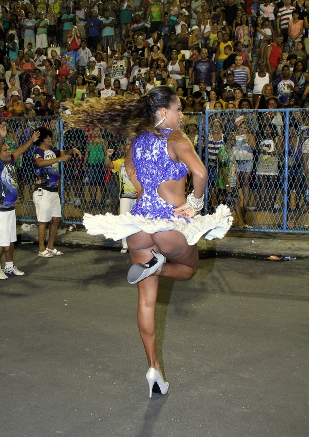 Quitéria Chagas no ensaio técnico da Vila Isabel na Marquês de Sapucaí (Foto: Thyago Andrade/ Photo Rio News)