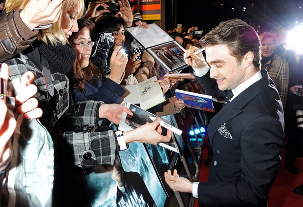 Daniel Radcliffe na première de 'The Woman In Black' em Londres, na Inglaterra (Foto: Getty Images/ Agência)