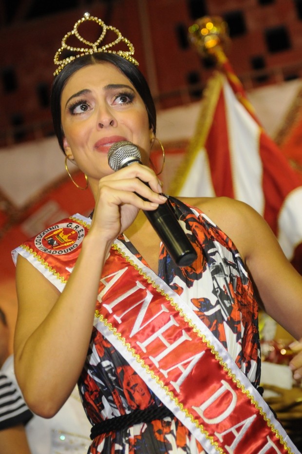 Juliana Paes é coroada rainha da Viradouro no Rio (Foto: Diego Mendes/ Divulgação)