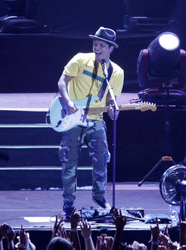 Bruno Mars se apresenta no 'Summer Soul Festival' no Rio (Foto: Felipe Panfili e Felipe Assumpção/ Ag. News)
