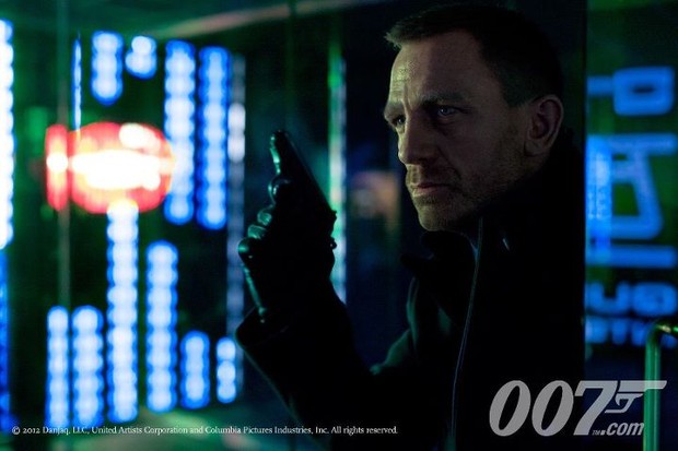 Daniel Craig com James Bond em 'Skyfall' (Foto: Divulgação / Divulgação)