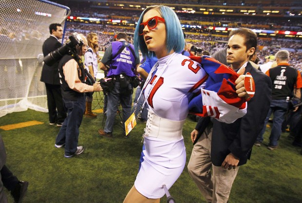 Katy Perry no Super Bowl em Indianápolis, nos Estados Unidosr (Foto: Reuters/ Agência)