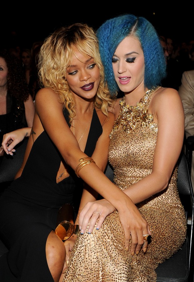 Rihanna e Katy Perry no Grammy 2012 (Foto: Agência Getty Images)
