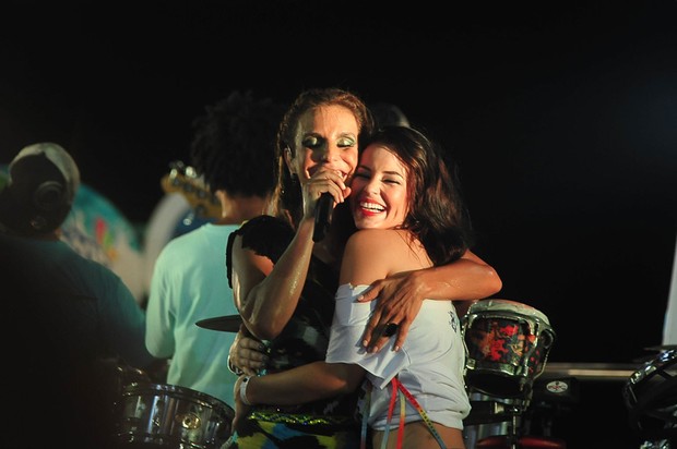 Paola Oliveira e Ivete Sangalo em Salvador (Foto: Betto Jr/ Ag. Haack/ EGO)