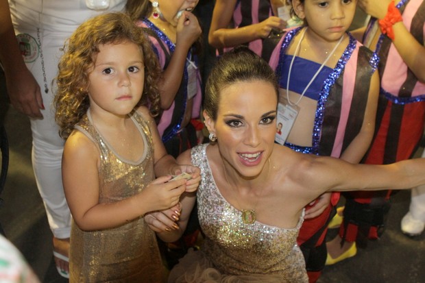Ana Furtado com a filha Isabela (Foto: Raphael Mesquita/PhotoRio News)