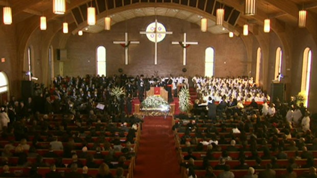 Funeral de Whitney Houston (Foto: Reprodução/ TMZ)